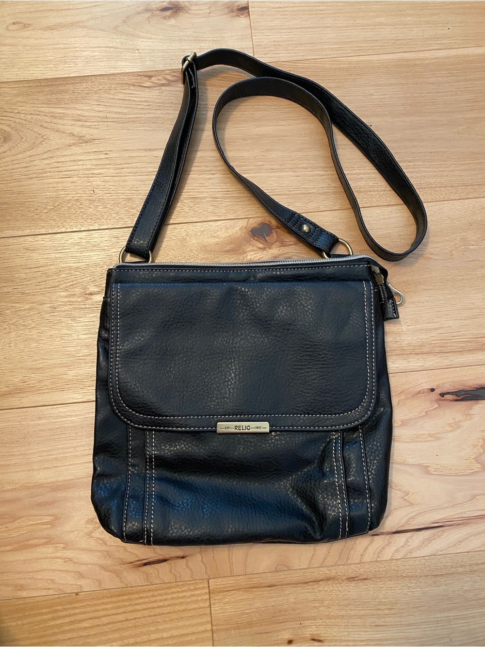 Relic Black Pebbled Crossbody Leather Flap Bag
